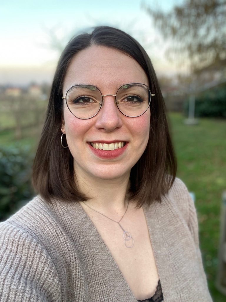 Cette image a un attribut alt vide ; le nom du fichier est JCJC-winenr-768x1024.jpg